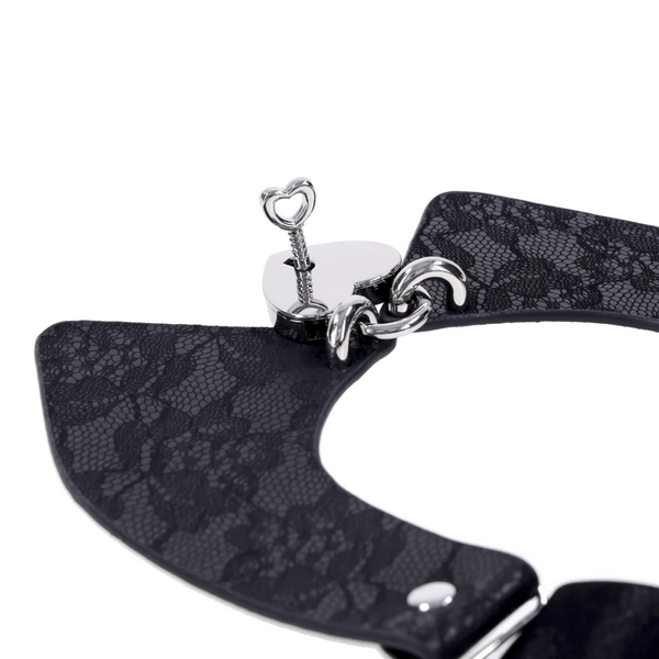 Sex & Mischief: Lace Collection Heartbound Lace Day Collar