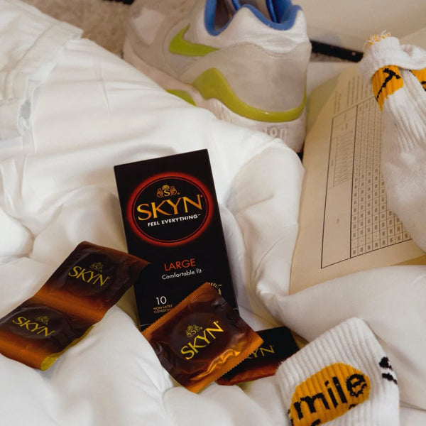 Large Condoms - 12 Pack