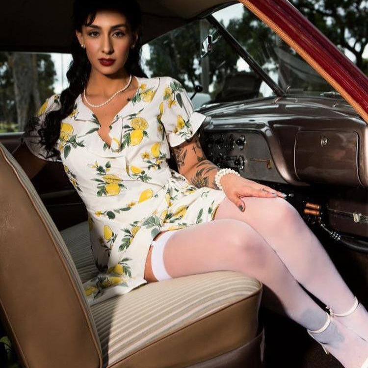 Lynn Sheer Backseam Stockings - White