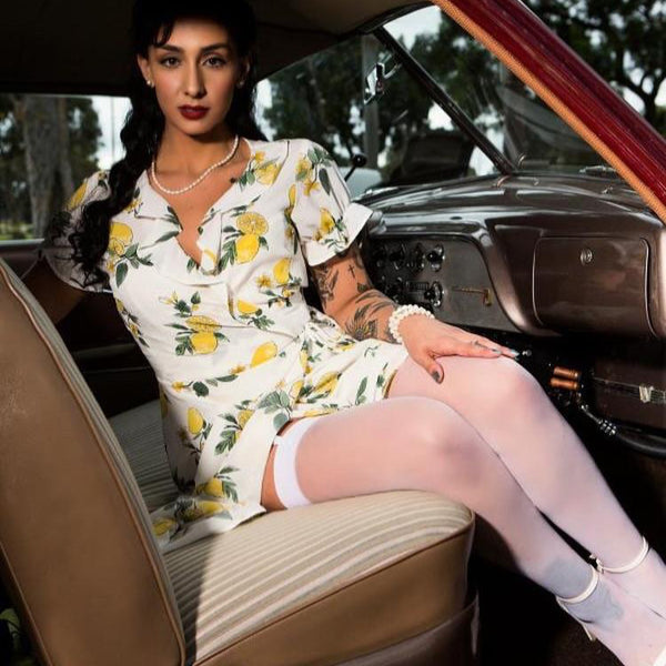 Lynn Sheer Backseam Stockings - White