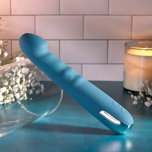 Queen of All Trades Rechargeable Thrusting Vibrator