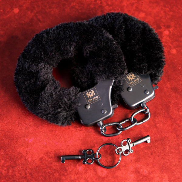 Cuff Love Furry Metal Handcuffs