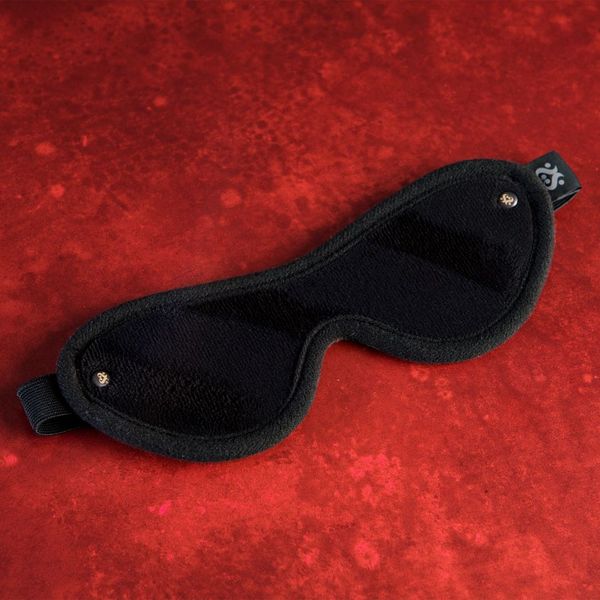 Eyes Wide Shut Soft Velvet Blindfold