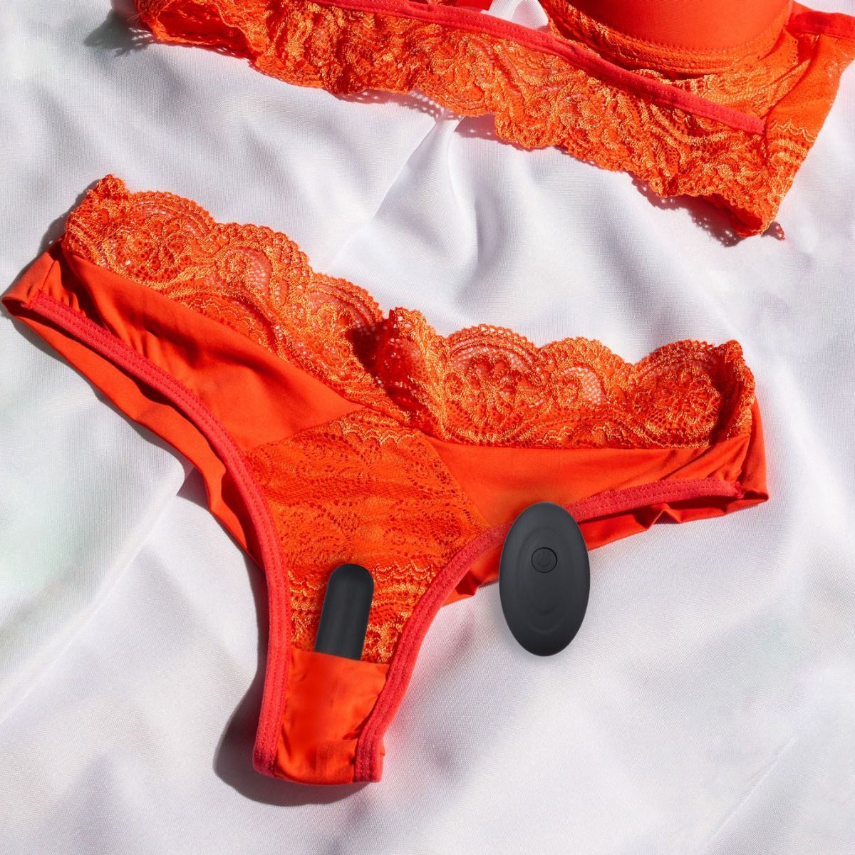 Bloom Remote Control Rechargeable Bullet